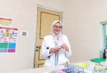 Cerita Zakia Temukan Lingkungan Belajar yang Membuatnya Siap Menjadi Apoteker Profesional