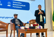 Branding Sekolah Muhammadiyah Bisa Dimulai dari Kemampuan Bercerita Melalui Jurnalistik Branding Sekolah Muhammadiyah Bisa Dimulai dari Kemampuan Bercerita Melalui Jurnalistik