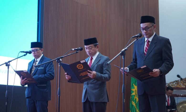 UM Bandung Targetkan Lompatan Besar, Kepemimpinan Baru Siap Perkuat Mutu dan Reputasi UM Bandung Targetkan Lompatan Besar, Kepemimpinan Baru Siap Perkuat Mutu dan Reputasi